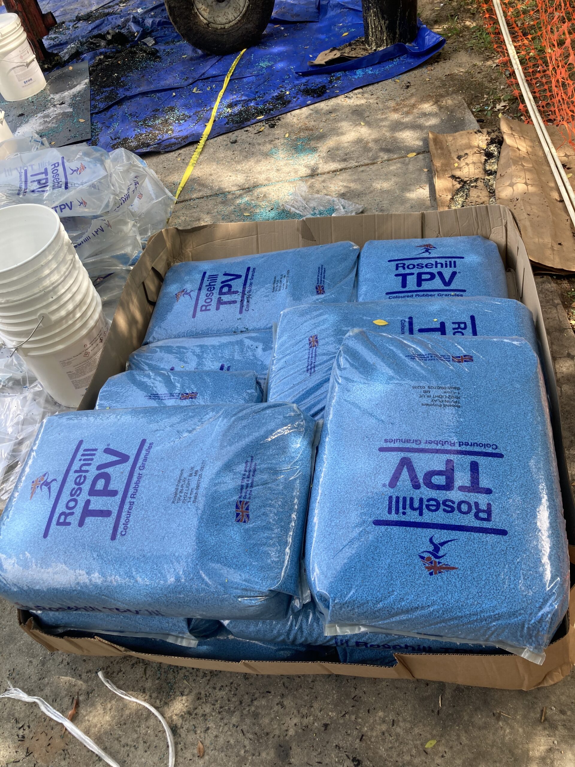 Granulat gumowy EPDM/SBR do nawierzchni placu zabaw